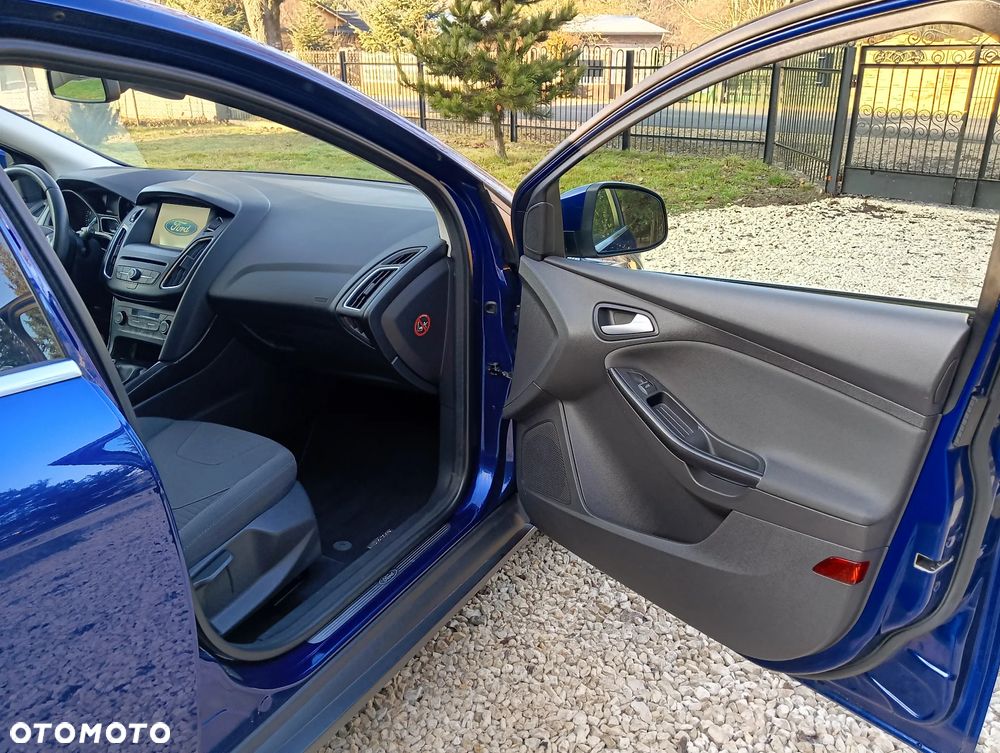 Ford Focus 1.0 EcoBoost Titanium - 21