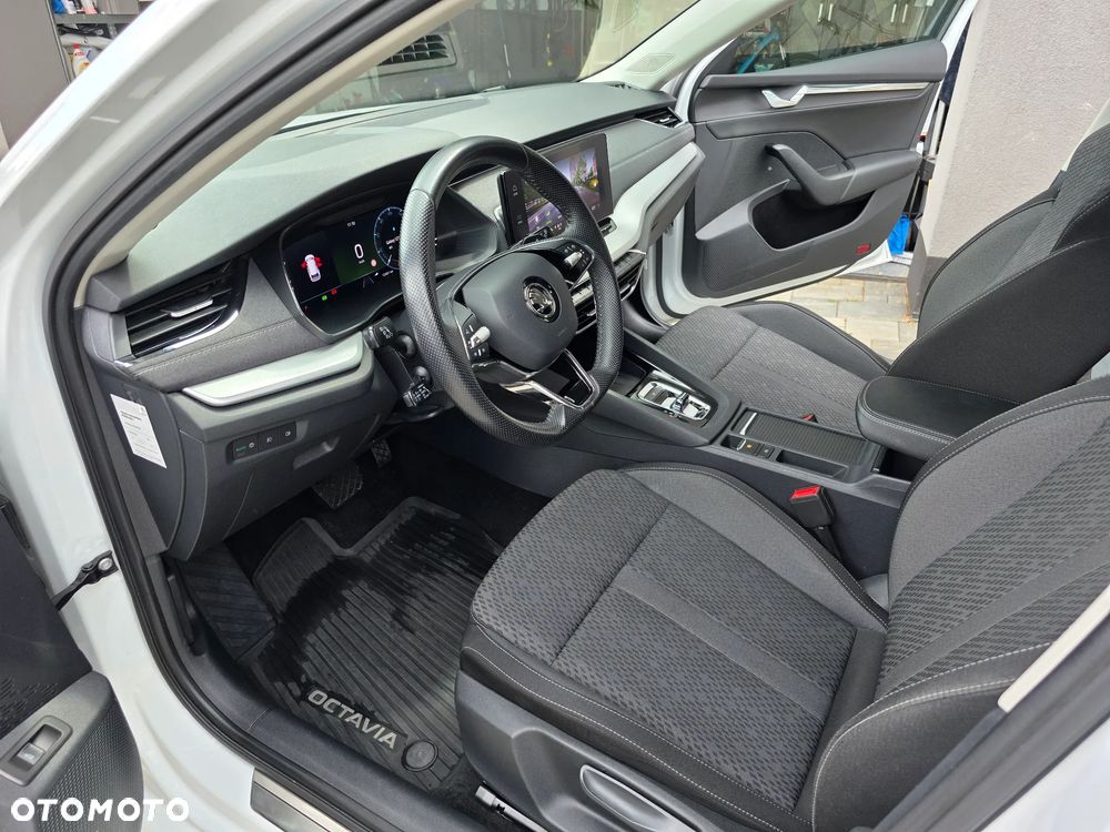 Skoda Octavia 2.0 TDI Style DSG - 13