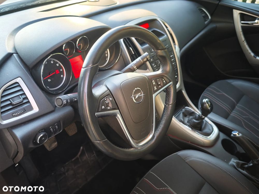 Opel Astra 1.4 Innovation - 25