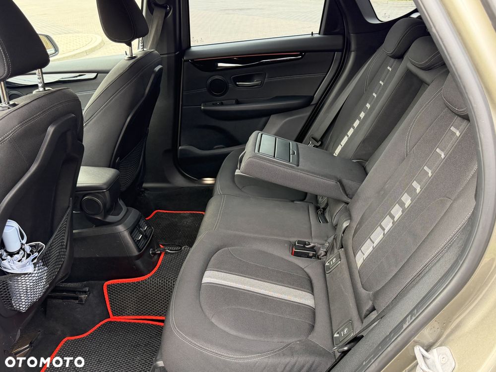 BMW Seria 2 218d xDrive Sport Line - 15