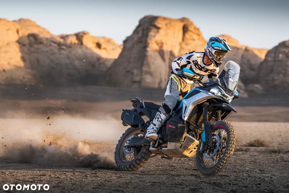 CFMoto 1000 MT-X - 2