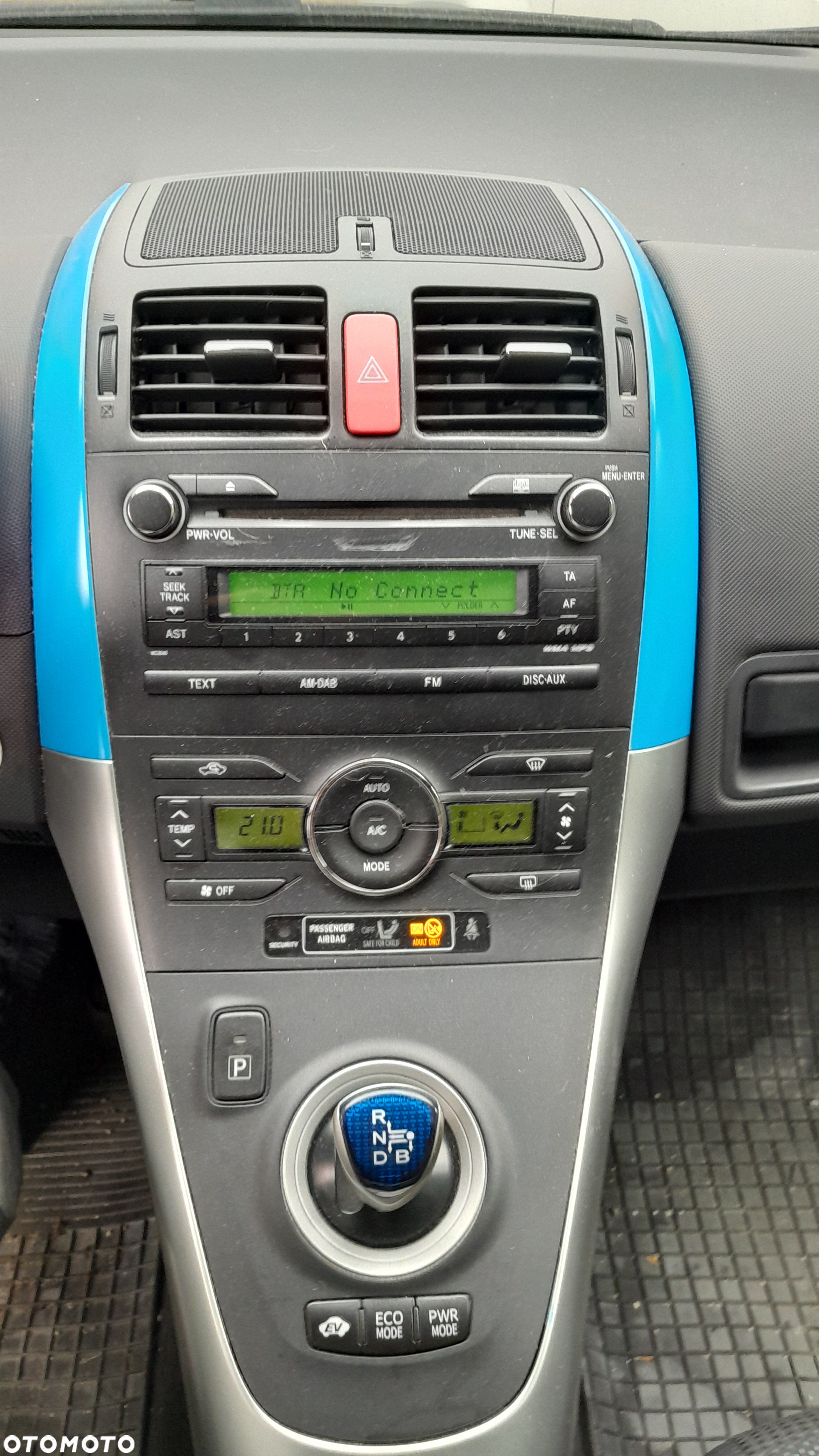 Toyota Auris - 12