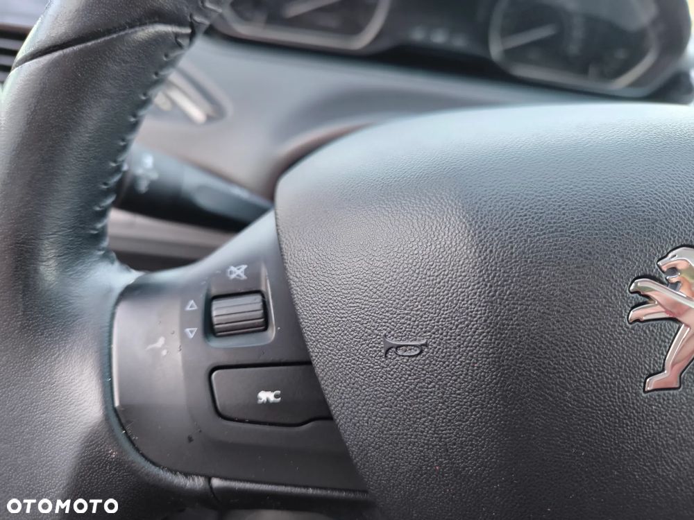 Peugeot 208 PureTech 82 Winter Edition - 29