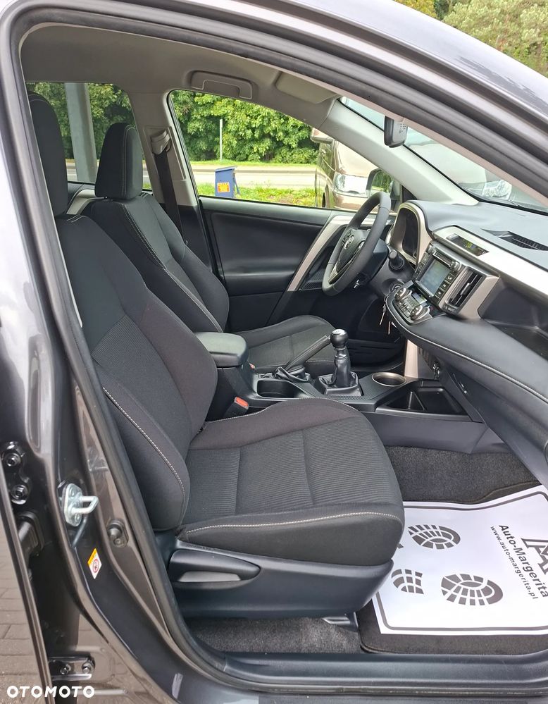 Toyota RAV4 - 9