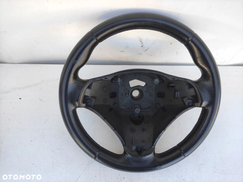 KIEROWNICA BMW E90 E91 E92 E93 E81 E82 E87 E88 X1 E84 SPORT - 1