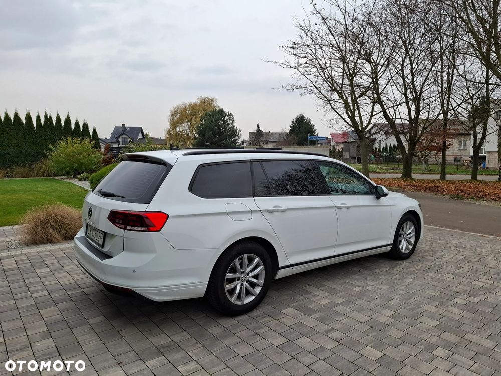 Volkswagen Passat 2.0 TDI EVO Elegance - 6