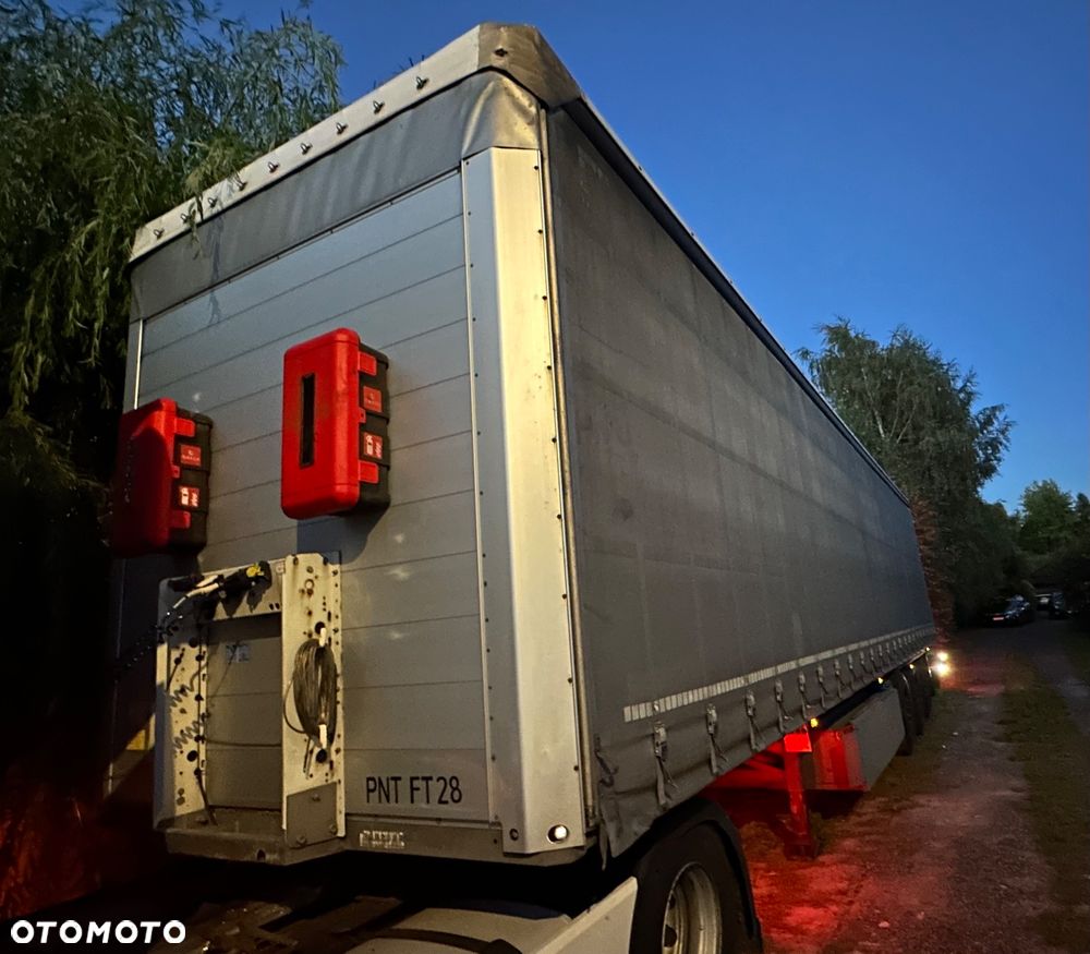 Schmitz Cargobull SCB - 1