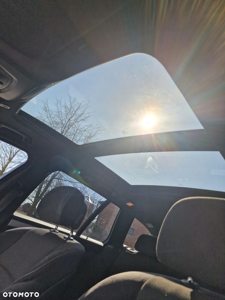 BMW Seria 5 520d - 25