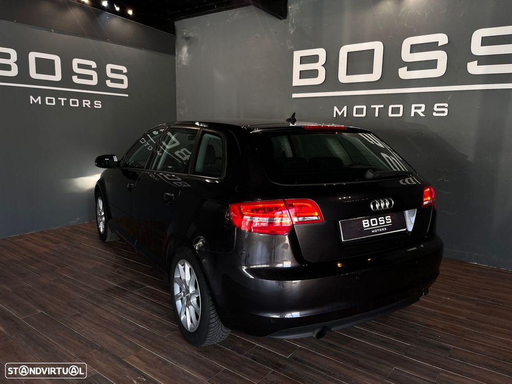 Audi A3 Sportback 1.6 TDI Advance Ultra - 8