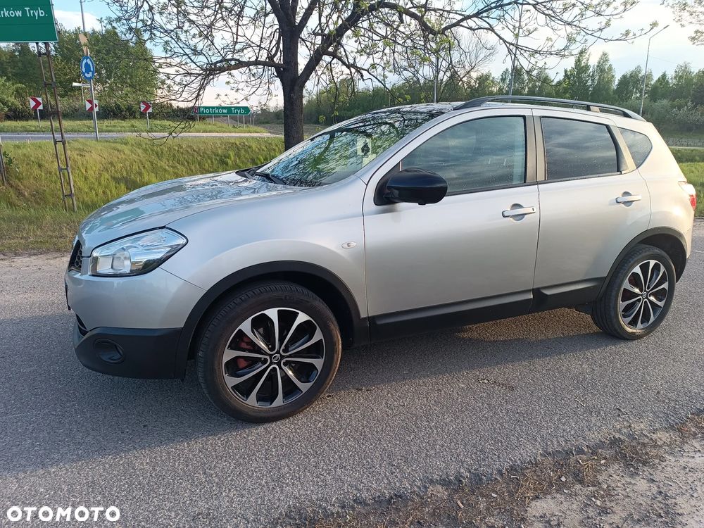 Nissan Qashqai 1.6 dCi DPF tekna - 1