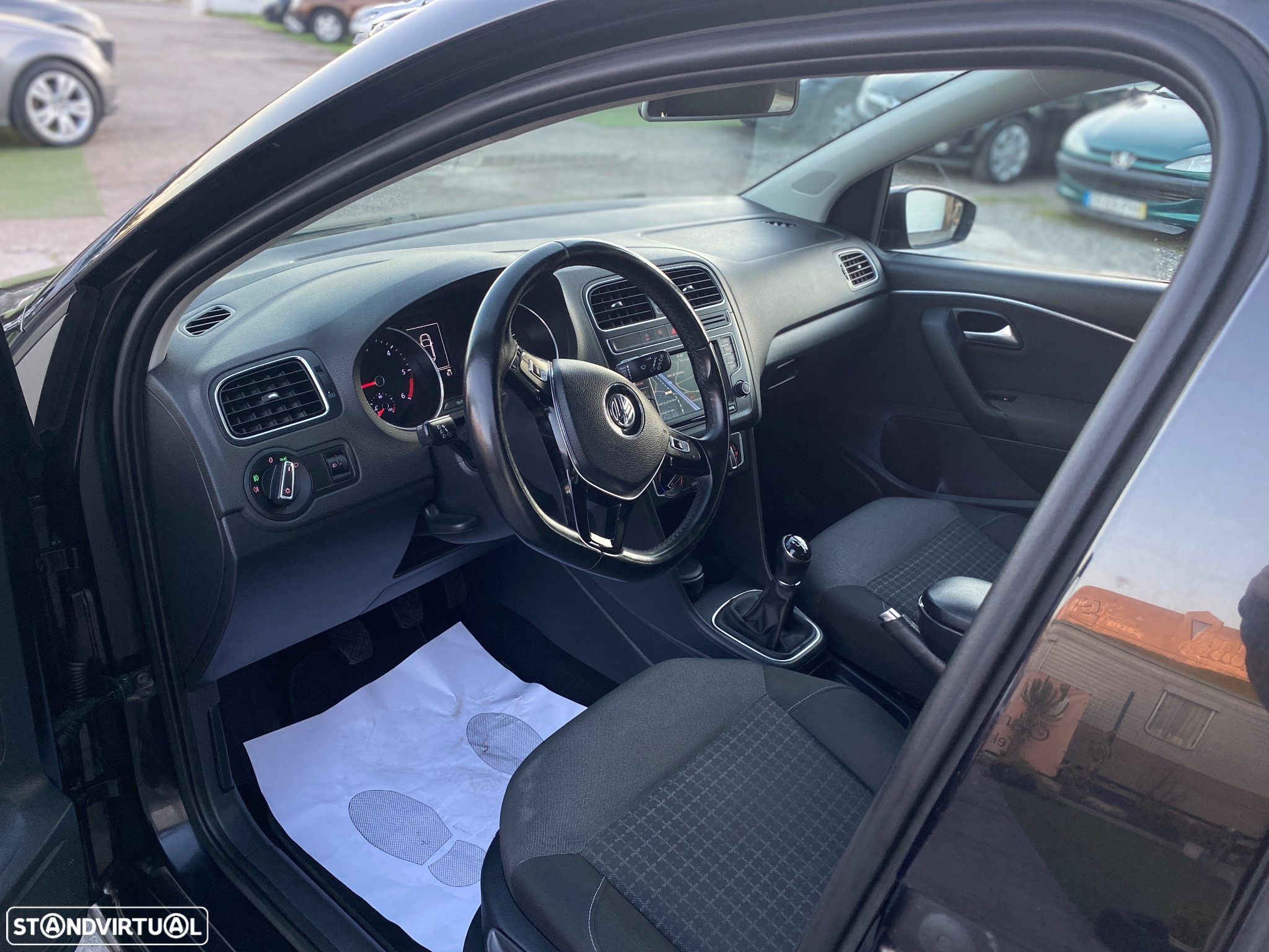 VW Polo 1.4 TDi Lounge - 12