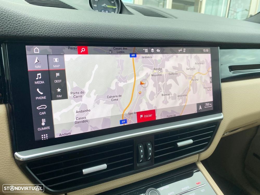 Porsche Cayenne Coupé E-Hybrid - 31