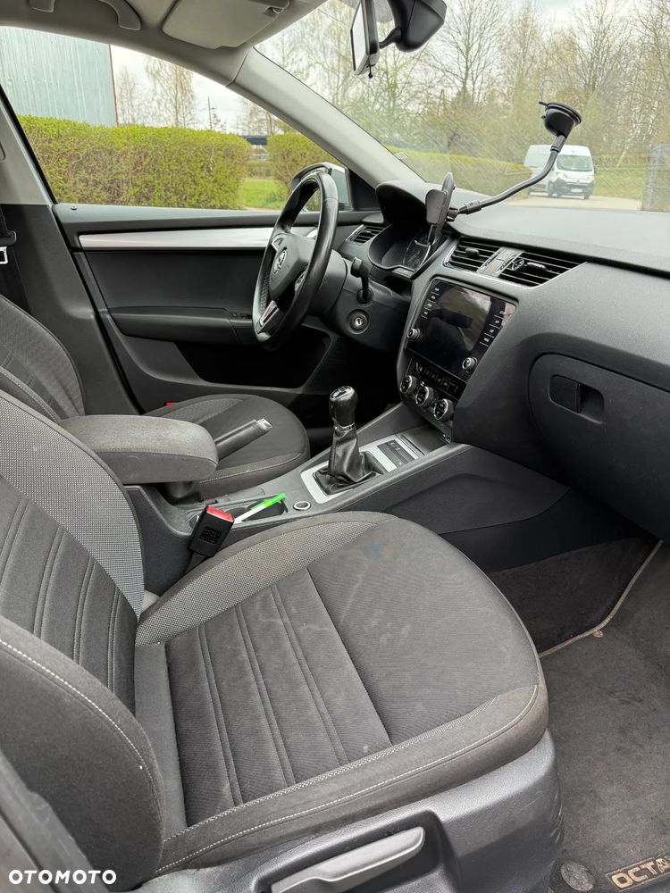 Skoda Octavia 1.6 TDI Ambition - 16