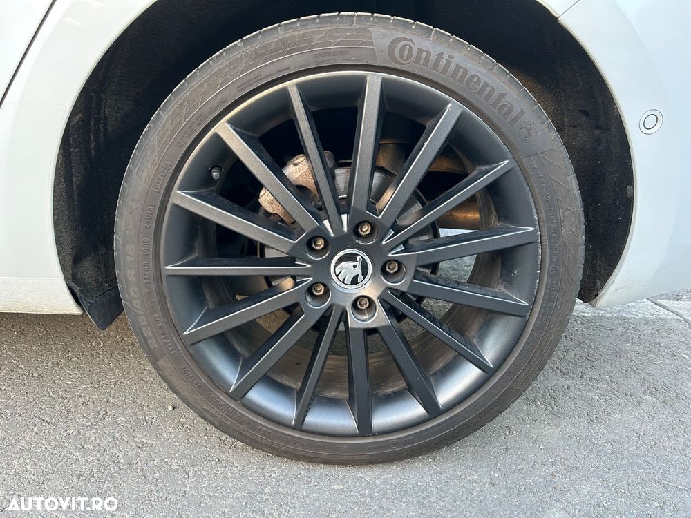 Skoda Octavia 1.6 TDI DSG Style - 5