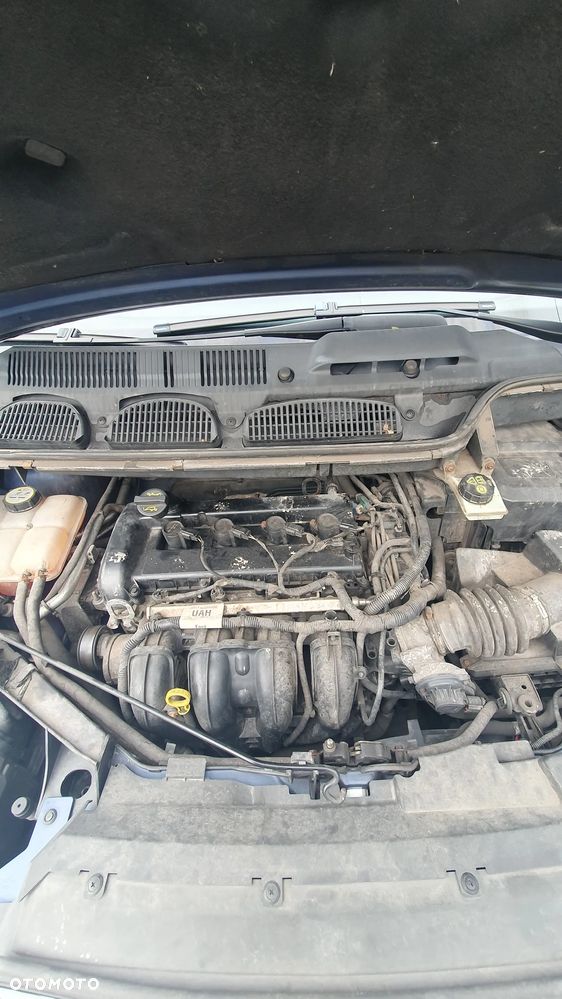 Ford Focus C-Max 1.8 Ghia - 20