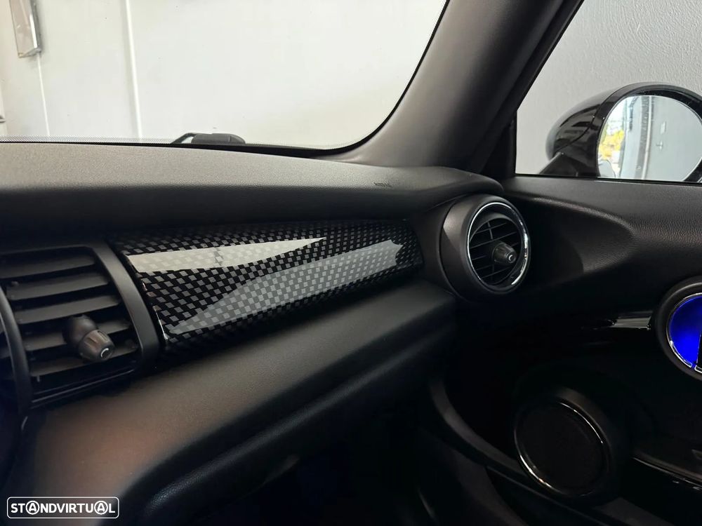 MINI 3 Portas Cooper SD Auto - 15