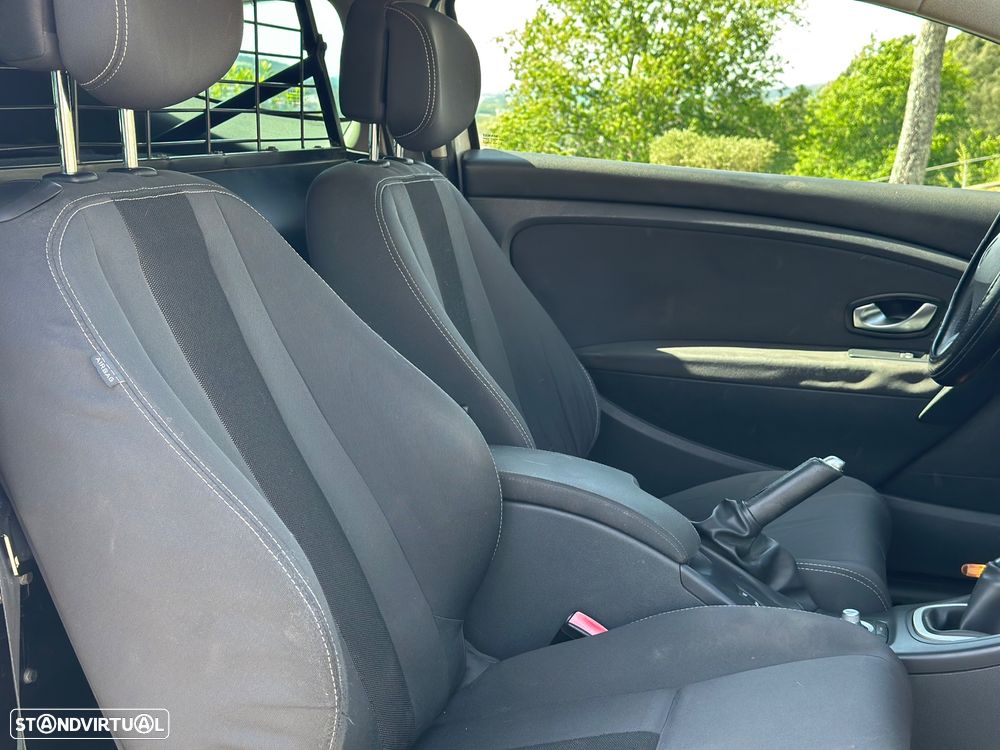 Renault Mégane Coupe 1.5 dCi Dynamique - 19