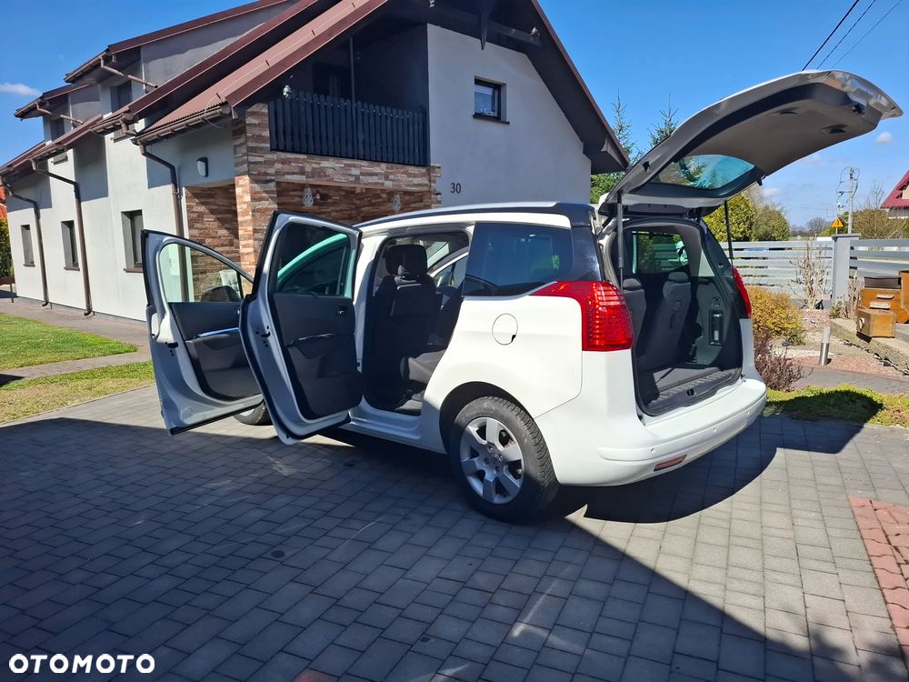 Peugeot 5008 1.6 HDi Premium - 6