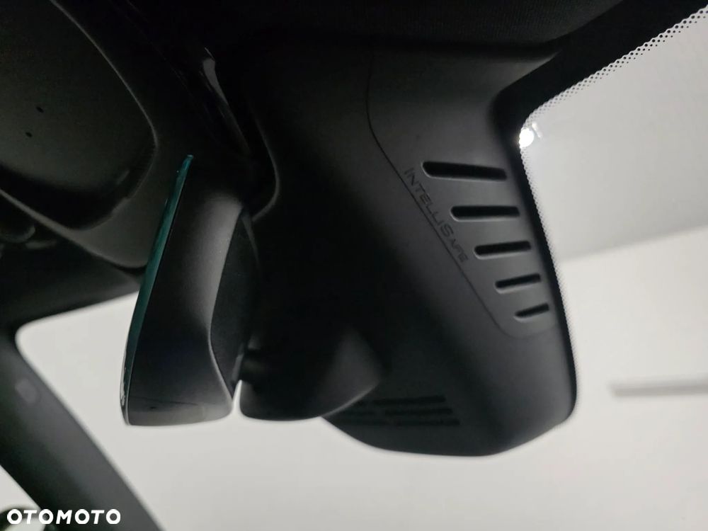 Volvo XC 60 B4 D Plus Dark - 29