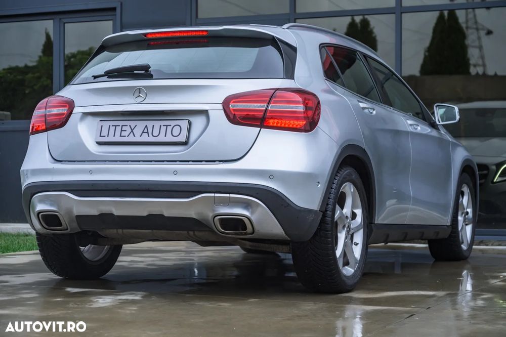 Mercedes-Benz GLA 200 7G-DCT SCORE! - 9