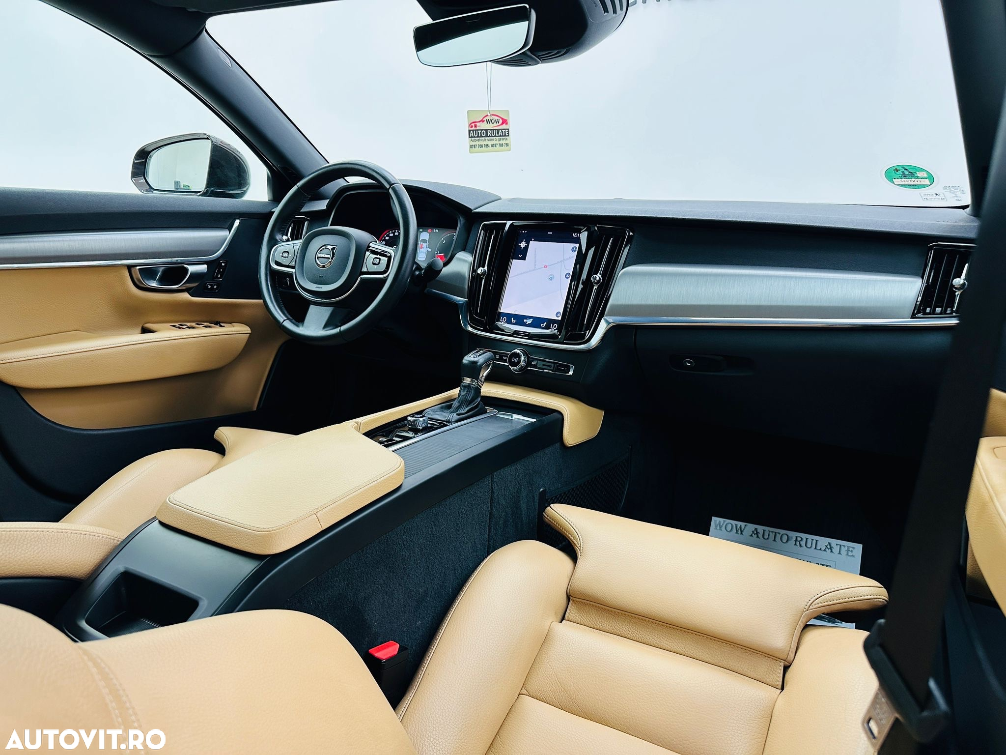 Volvo S90 - 25