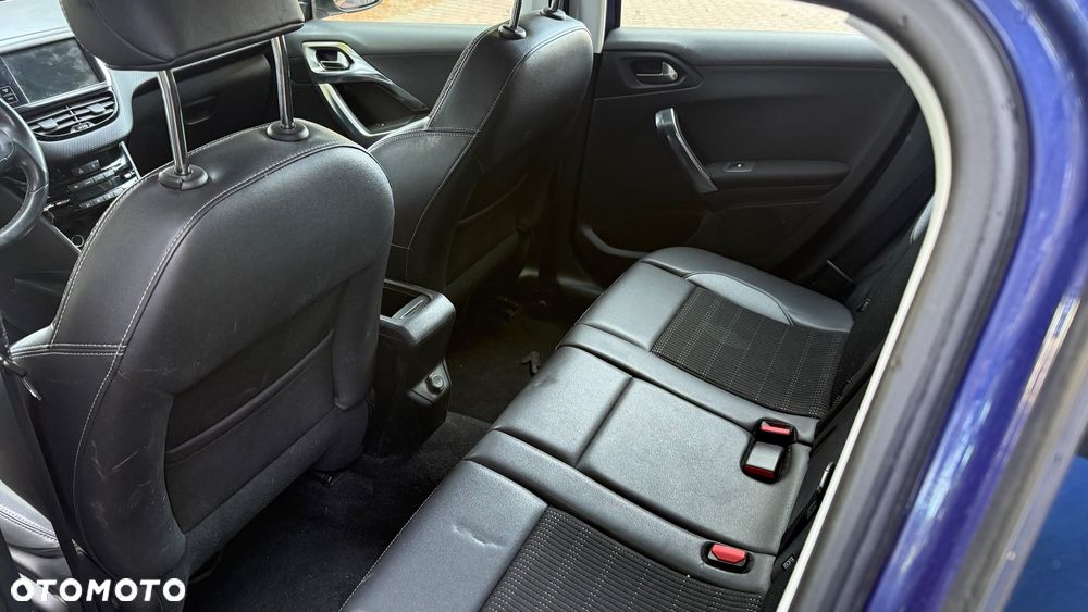 Peugeot 2008 1.6 VTi Style - 9