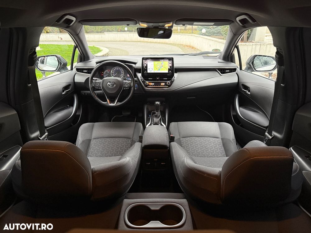 Toyota Corolla 2.0 Hybrid Touring Sports Lounge - 25