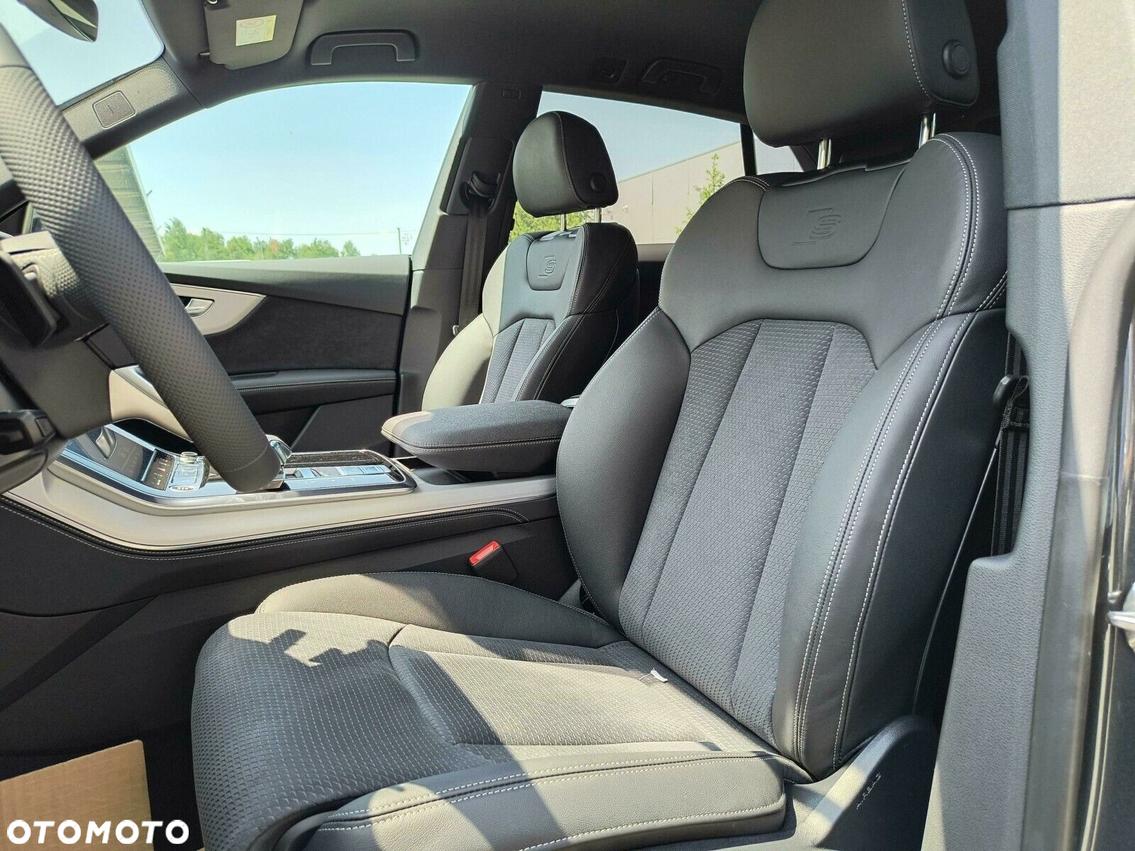 Audi Q8 - 24