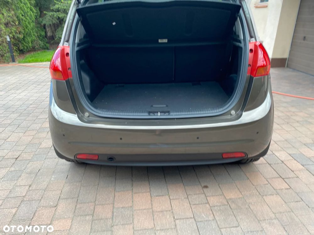 Kia Venga 1.4 L - 19