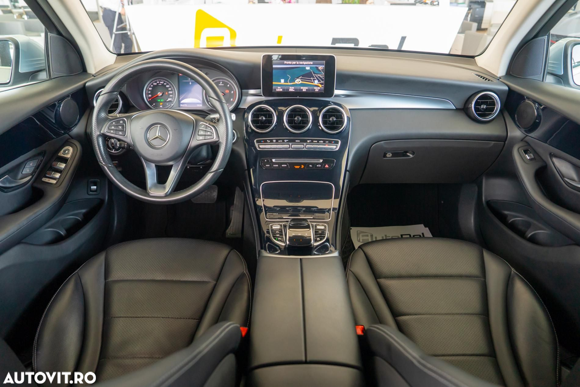 Mercedes-Benz GLC - 15