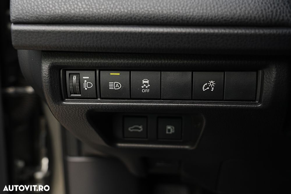 Toyota Camry 2.5 Hybrid Exclusive - 27