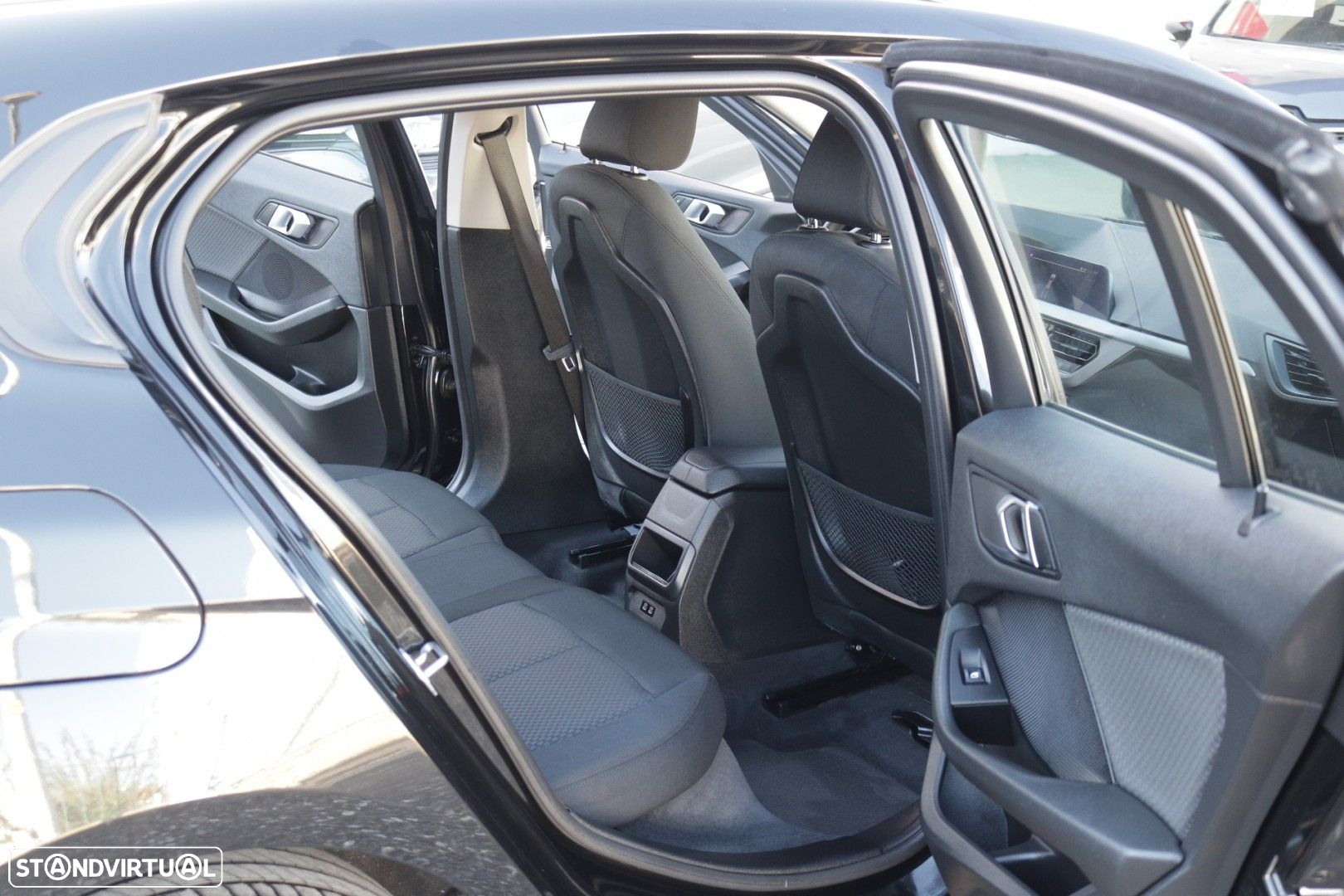 BMW 116 d Corporate Edition Auto - 23