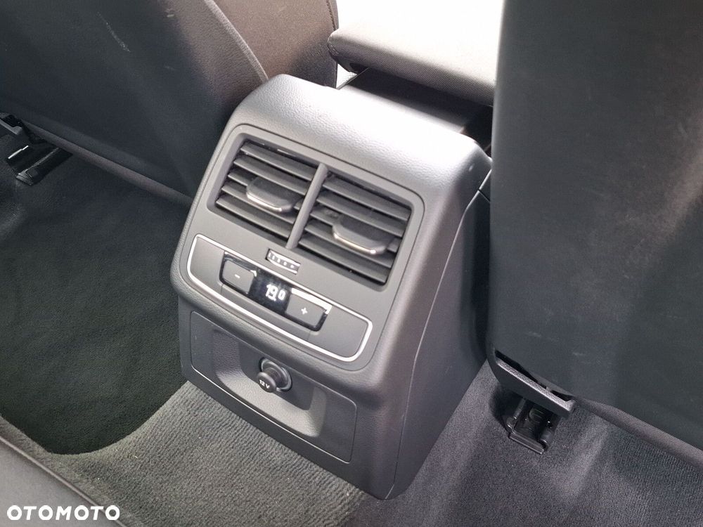 Audi A4 Limousine - 21