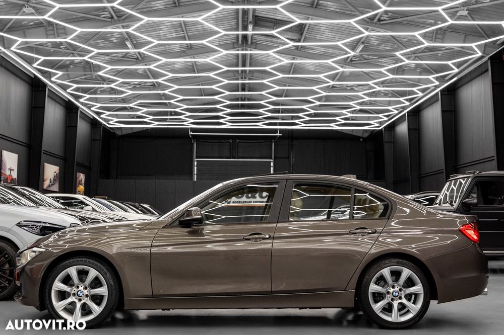 BMW Seria 3 320d xDrive Aut. - 30