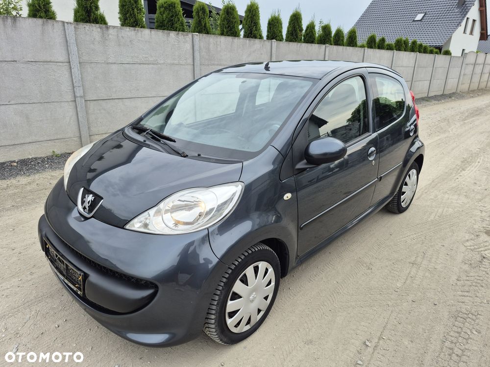Peugeot 107 - 1