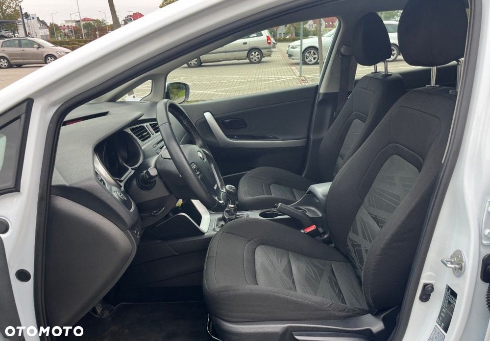 Kia Ceed - 16