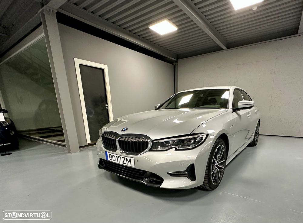 BMW 330 e Aut. Sport Line - 8