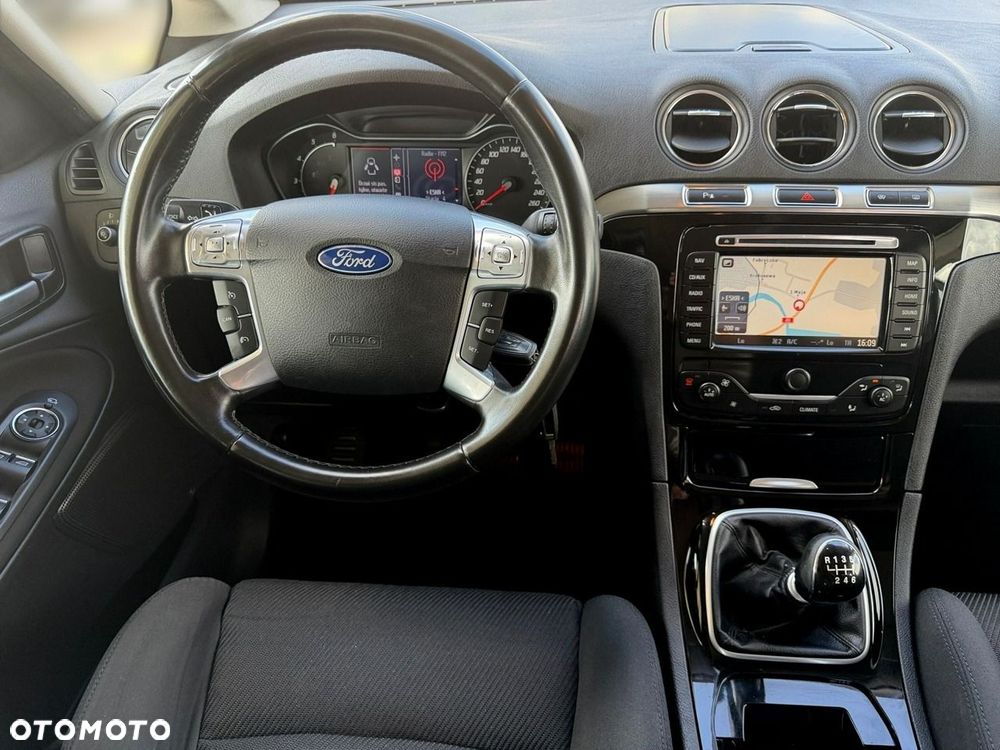 Ford Galaxy - 16