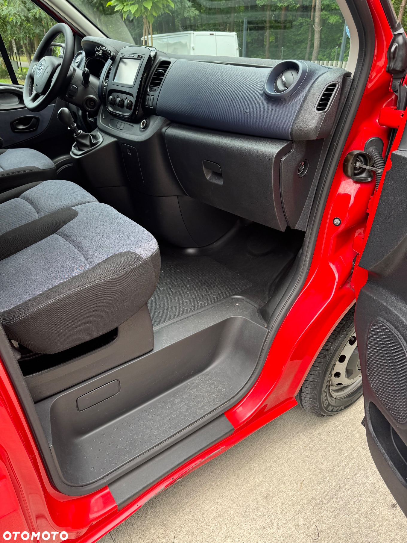 Opel Vivaro - 24