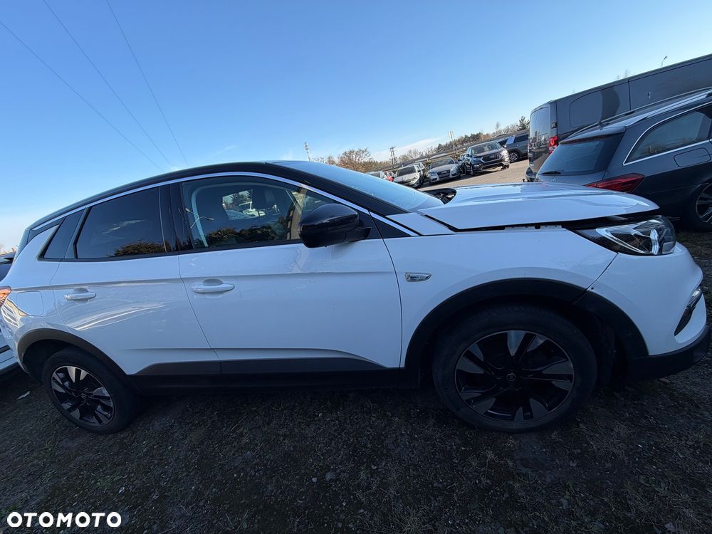 Opel Grandland X 1.2 Start/Stop Business INNOVATION - 4
