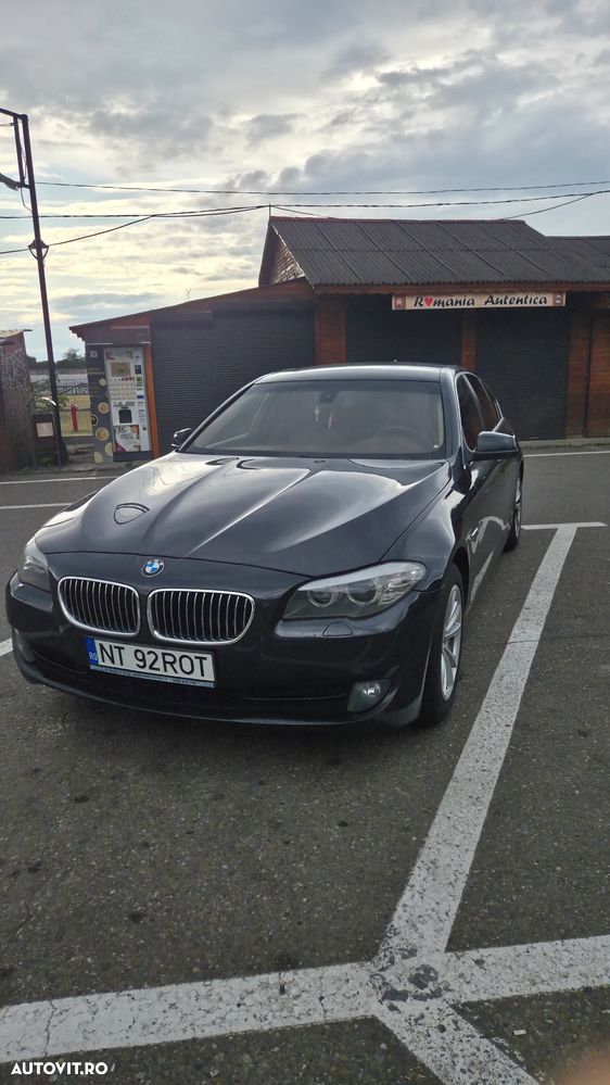 BMW Seria 5 520d - 4