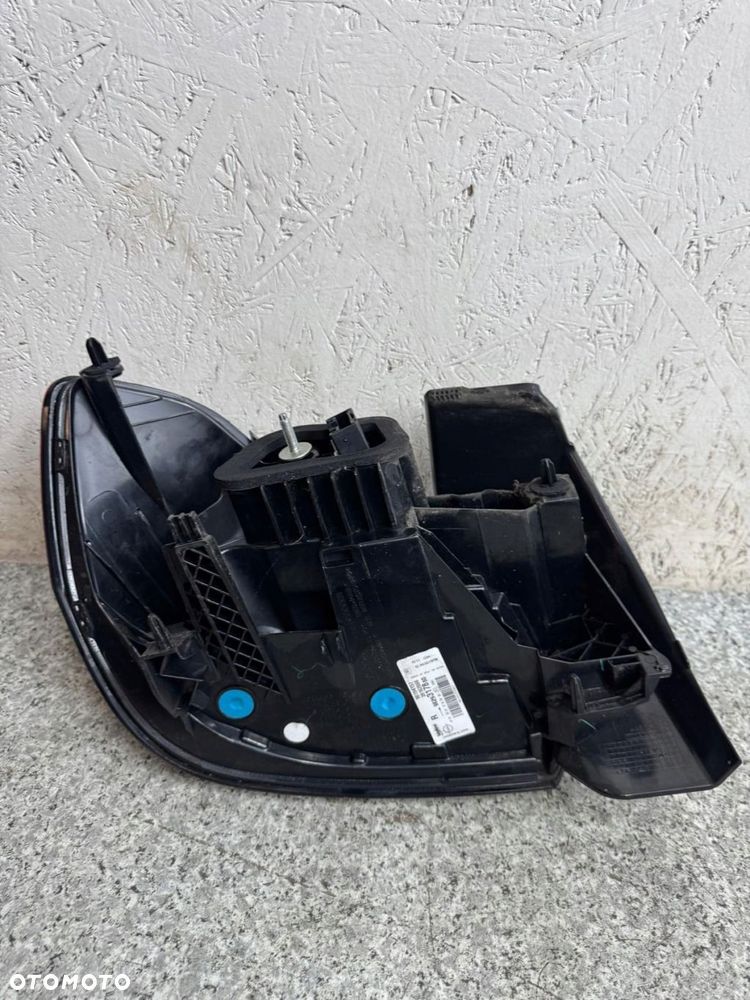 lampa prawy tył led opel corsa f 2019- 39162666 9829317880 90194157 - 3