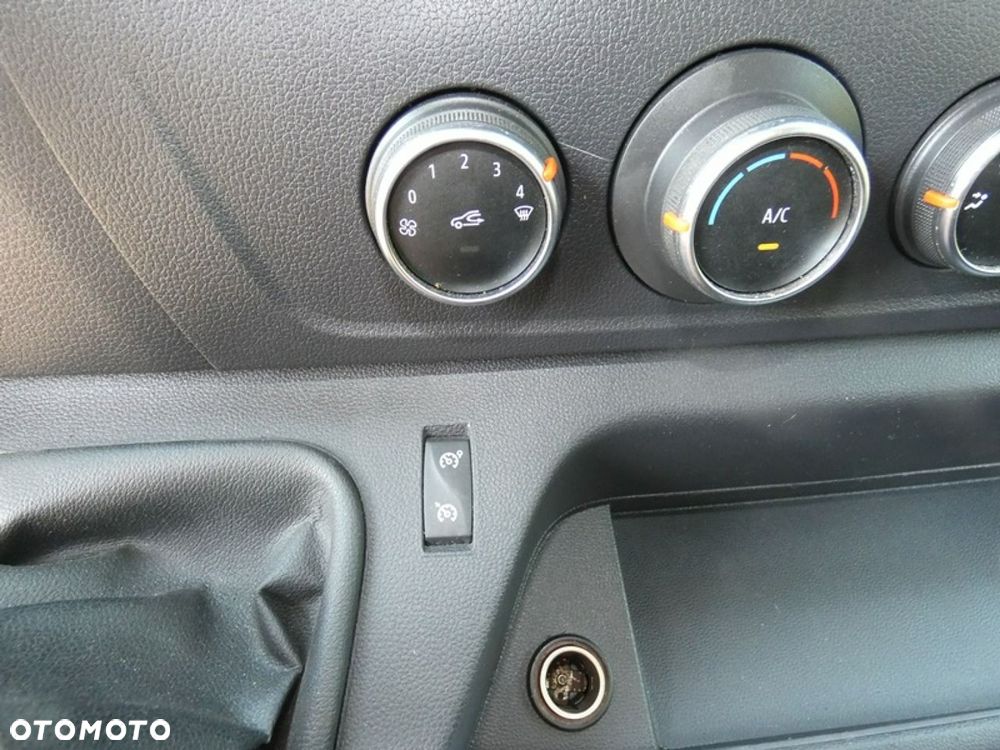 Renault Master - 13