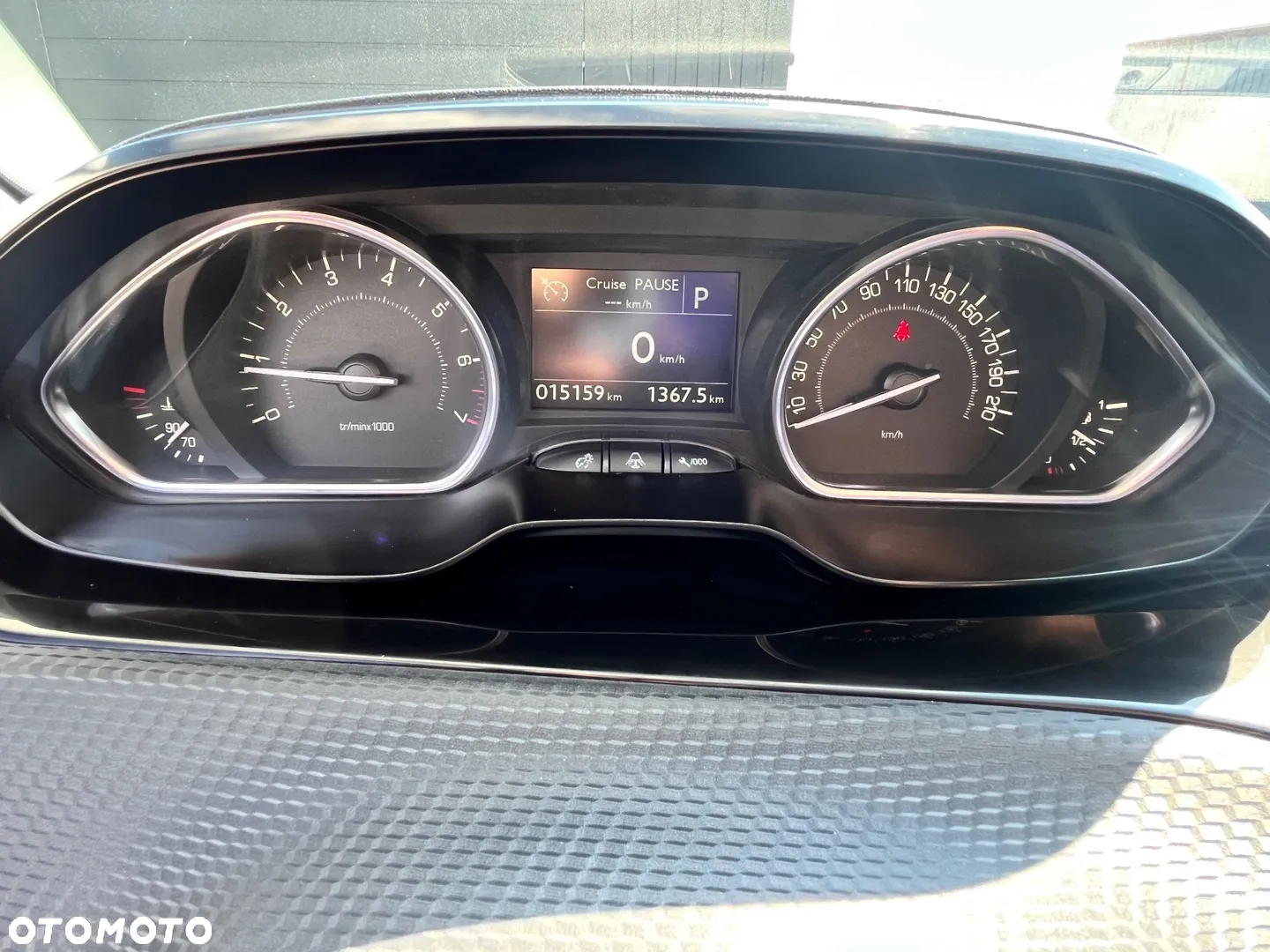 Peugeot 208 1.2 PureTech GPF Allure S&S EAT6 - 24