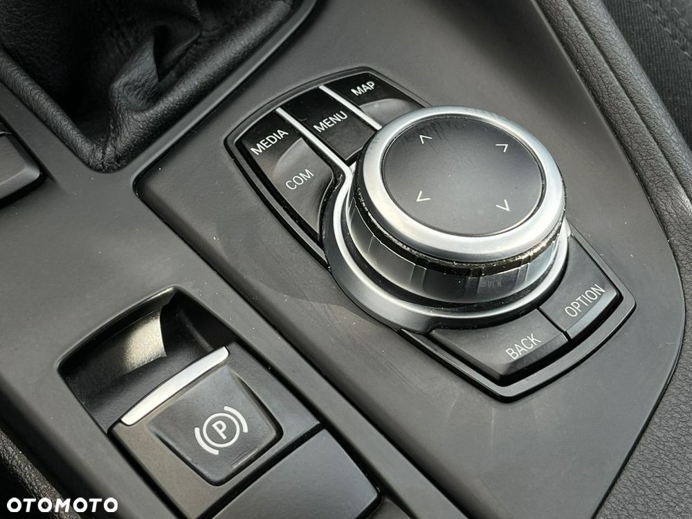 BMW X1 xDrive25e Advantage - 24