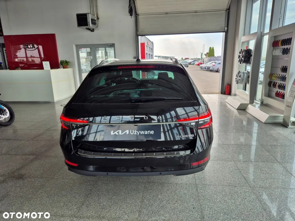 Skoda Superb 2.0 TDI SCR Style DSG - 6