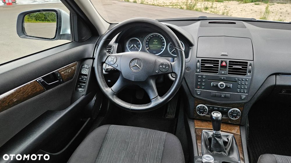 Mercedes-Benz Klasa C 180 Kompressor Elegance - 22
