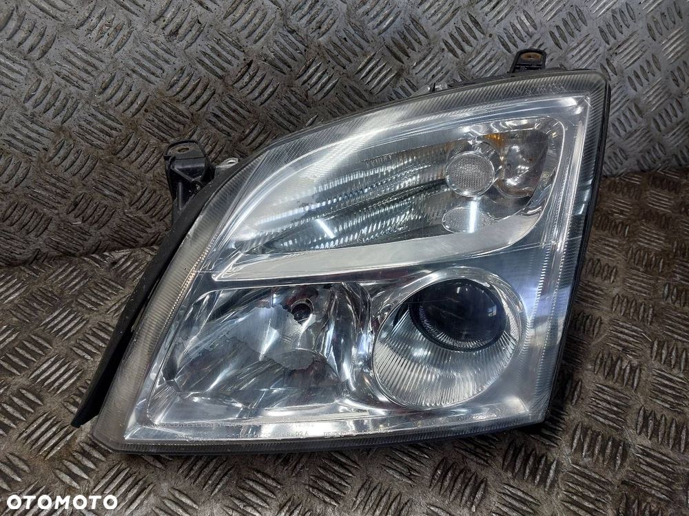LAMPA LEWY PRZÓD OPEL VECTRA C - 1