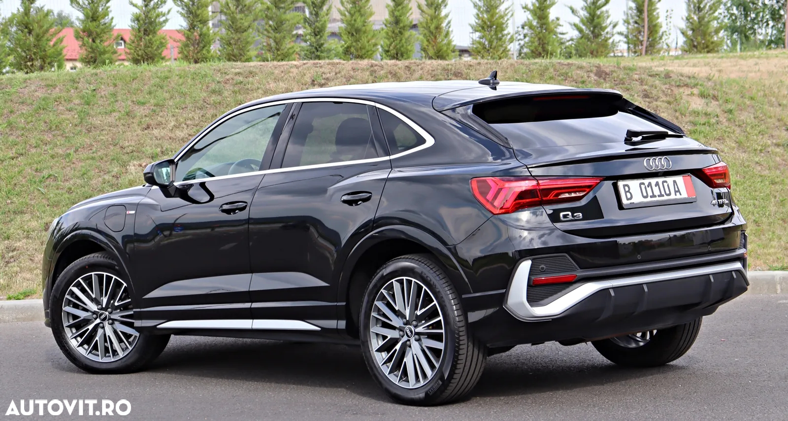 Audi Q3 45 TFSIe Sportback S tronic S line - 8
