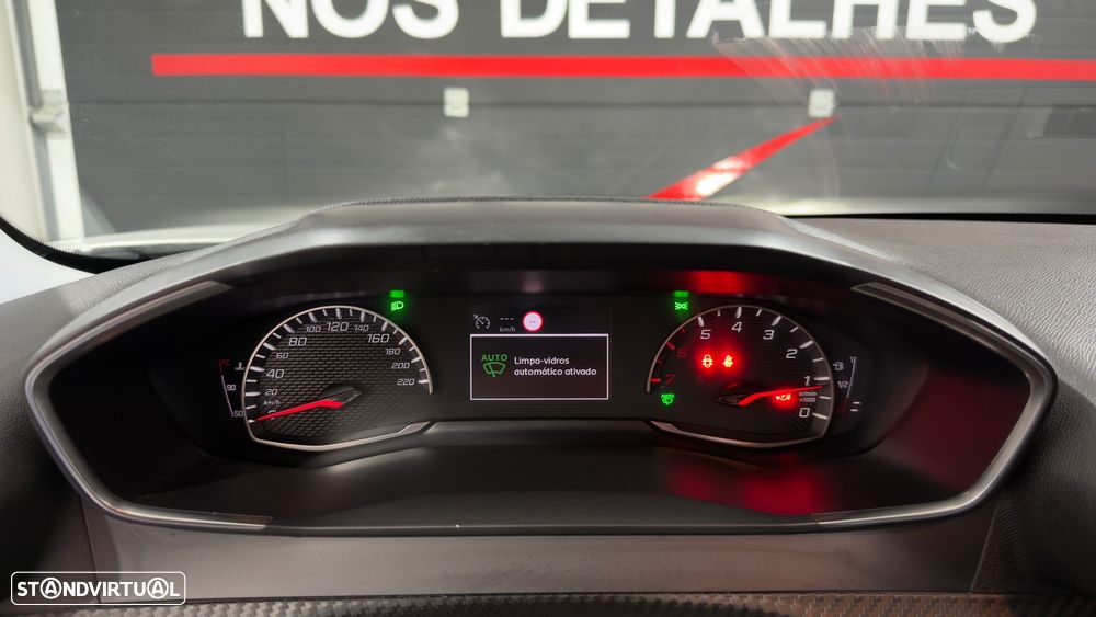 Peugeot 2008 PureTech 130 Allure - 19